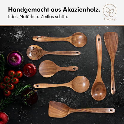 Treasy Kochset aus Akazienholz mit sieben Teilen von oben: Schöpfkellen, Schaumlöffel, Reislöffel und Pfannenwender